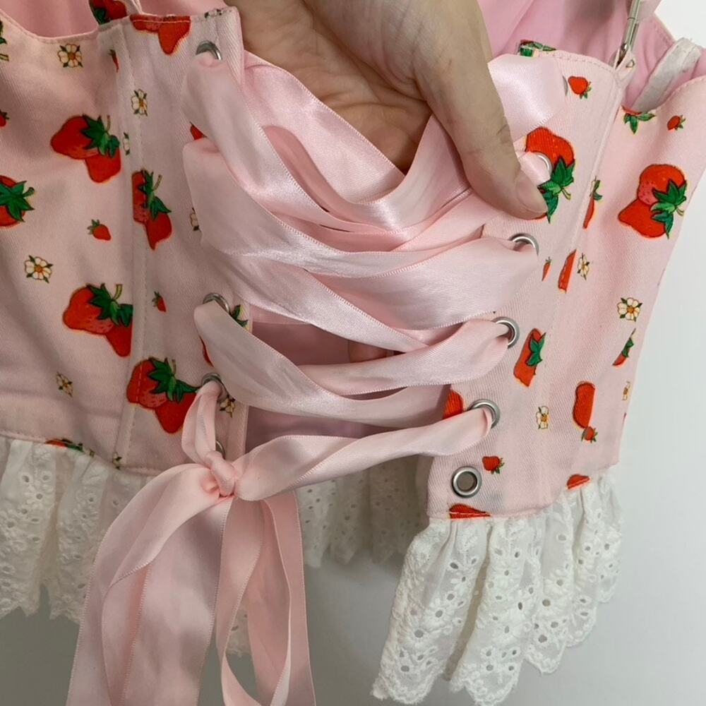 DollsKill Strawberry Shortcake Meadow Greeting Corset Top Strawberry Medium - Picture 3 of 11